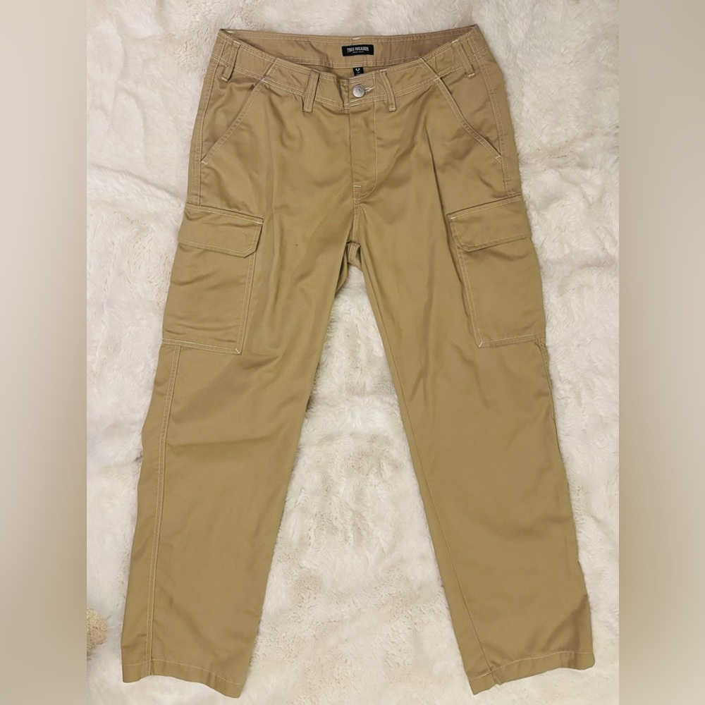 NWOT True Religion Men's Beige Khaki Cargo Pants Size: 32 - Picture 3 of 7